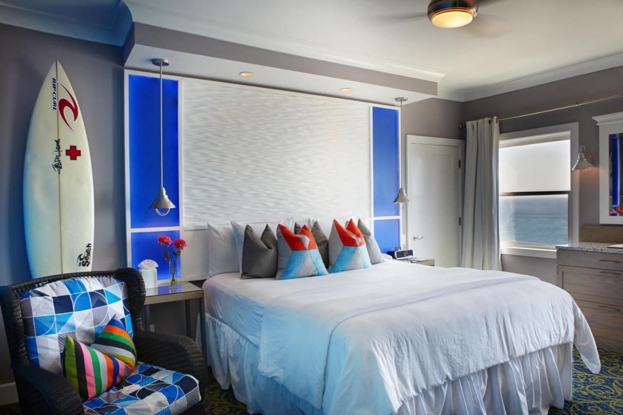 Surf Themed Queen Room at La Casa del Camino