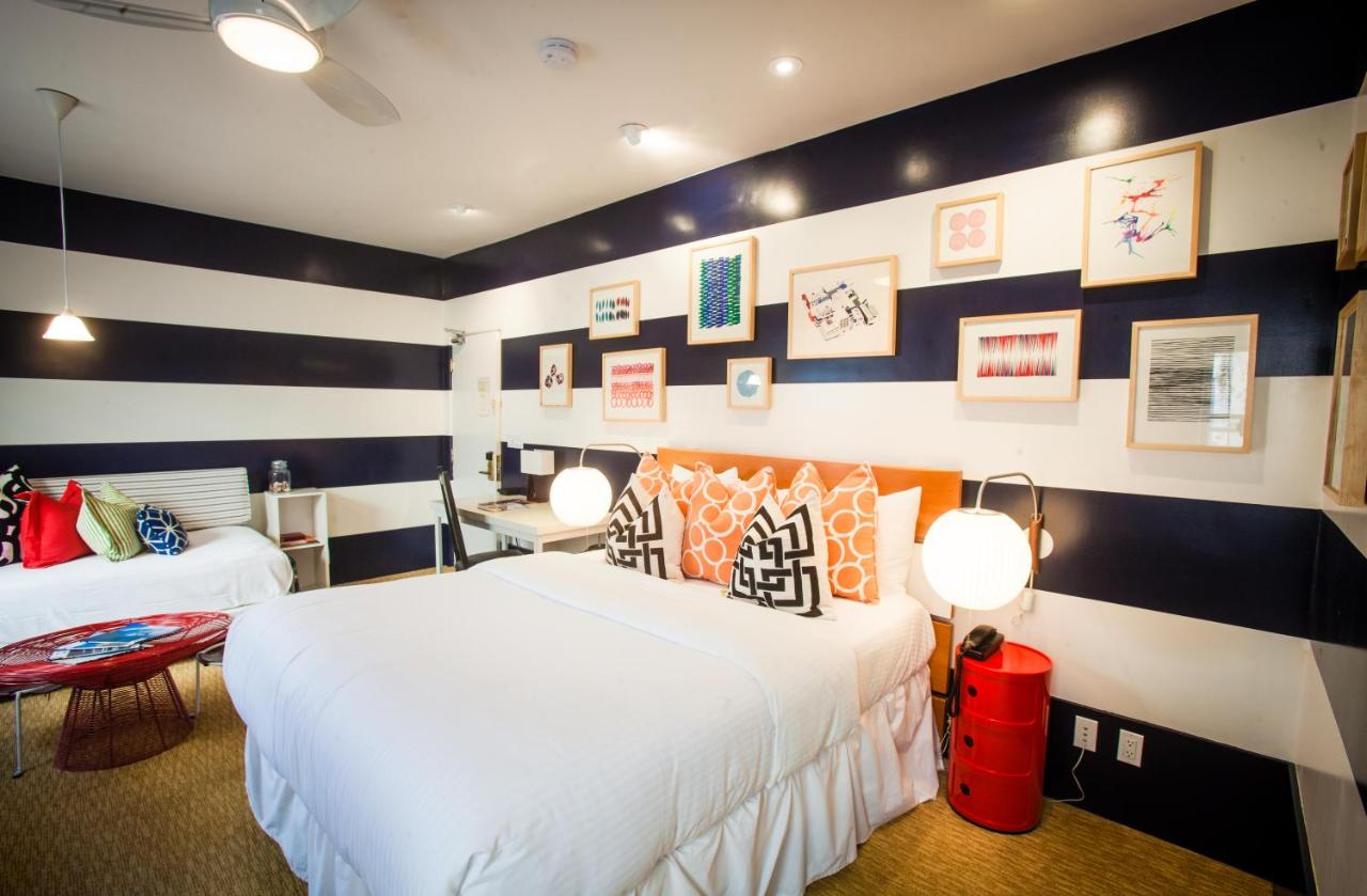Surf Themed Queen Room at La Casa del Camino
