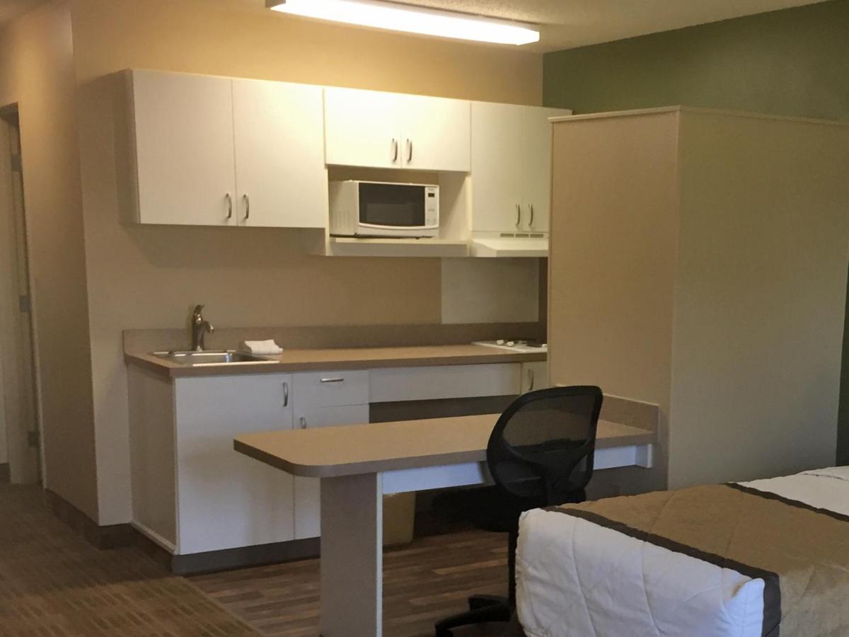 Studio with 2 Twin Beds - Non-Smoking at Extended Stay America Suites Seattle Everett North