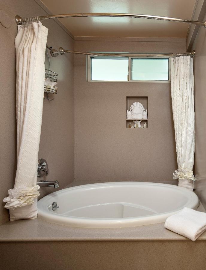  | Sandpiper Lodge - Santa Barbara