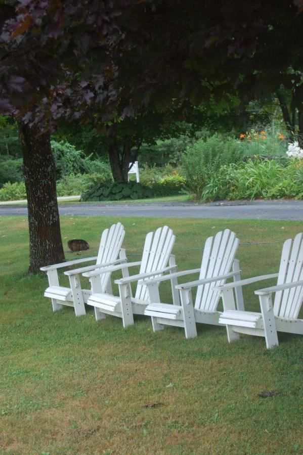 | Clary Lake Bed and Breakfast