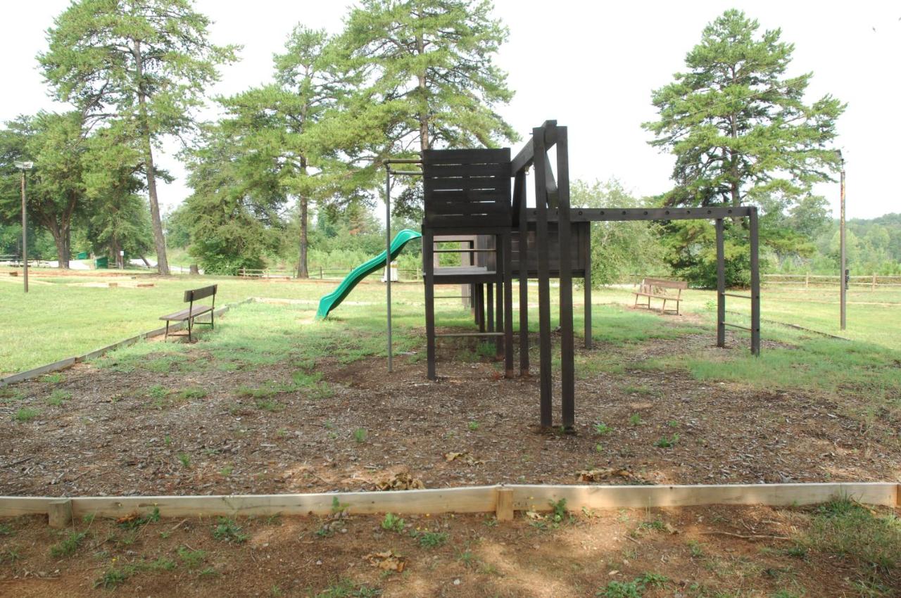 | Carolina Landing Camping Resort Deluxe Cabin 4