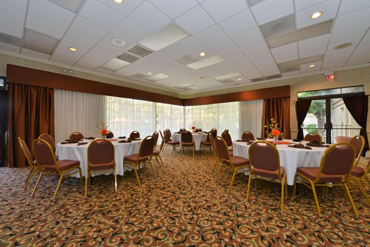  | Hotel Bridgeway, Tucson Int'l Airport