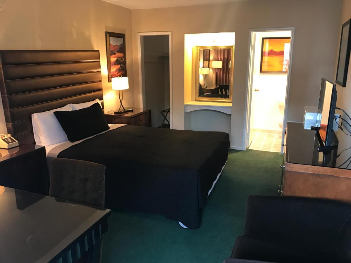  | Discovery Inn