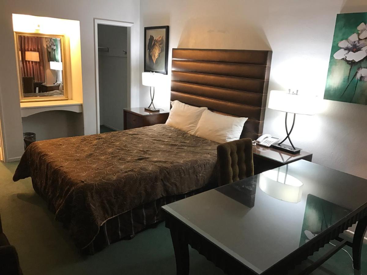  | Discovery Inn