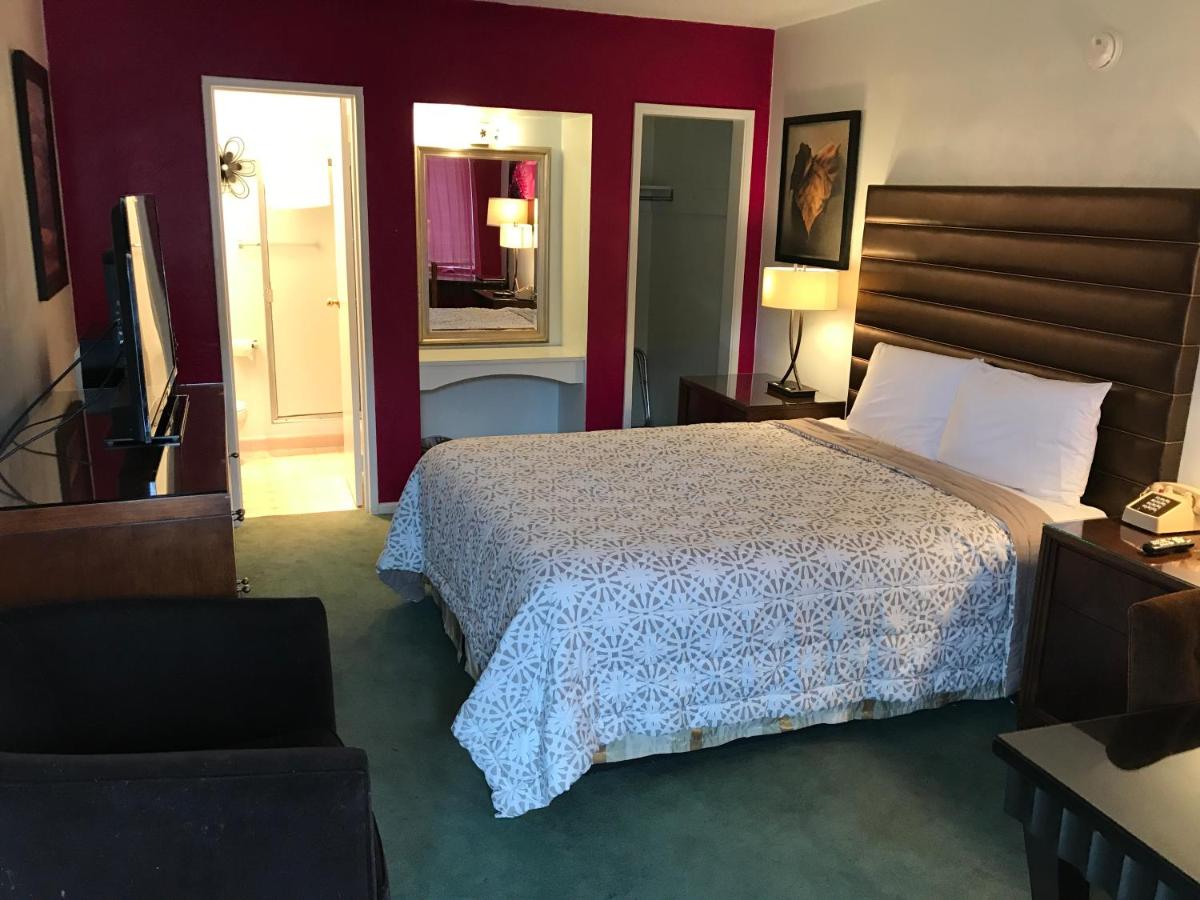  | Discovery Inn