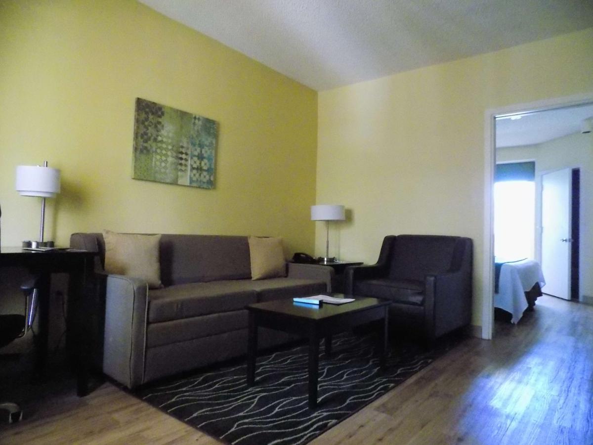  | Best Western Plus Deerfield Beach Hotel & Suites