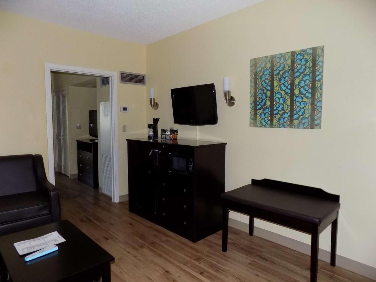 | Best Western Plus Deerfield Beach Hotel & Suites