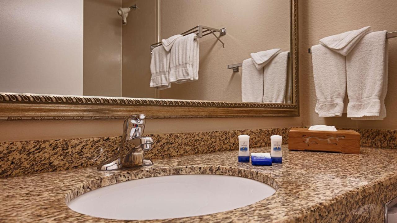 Double Room with Two Double Beds - Non-Smoking at Best Western Plus Chicago Hillside