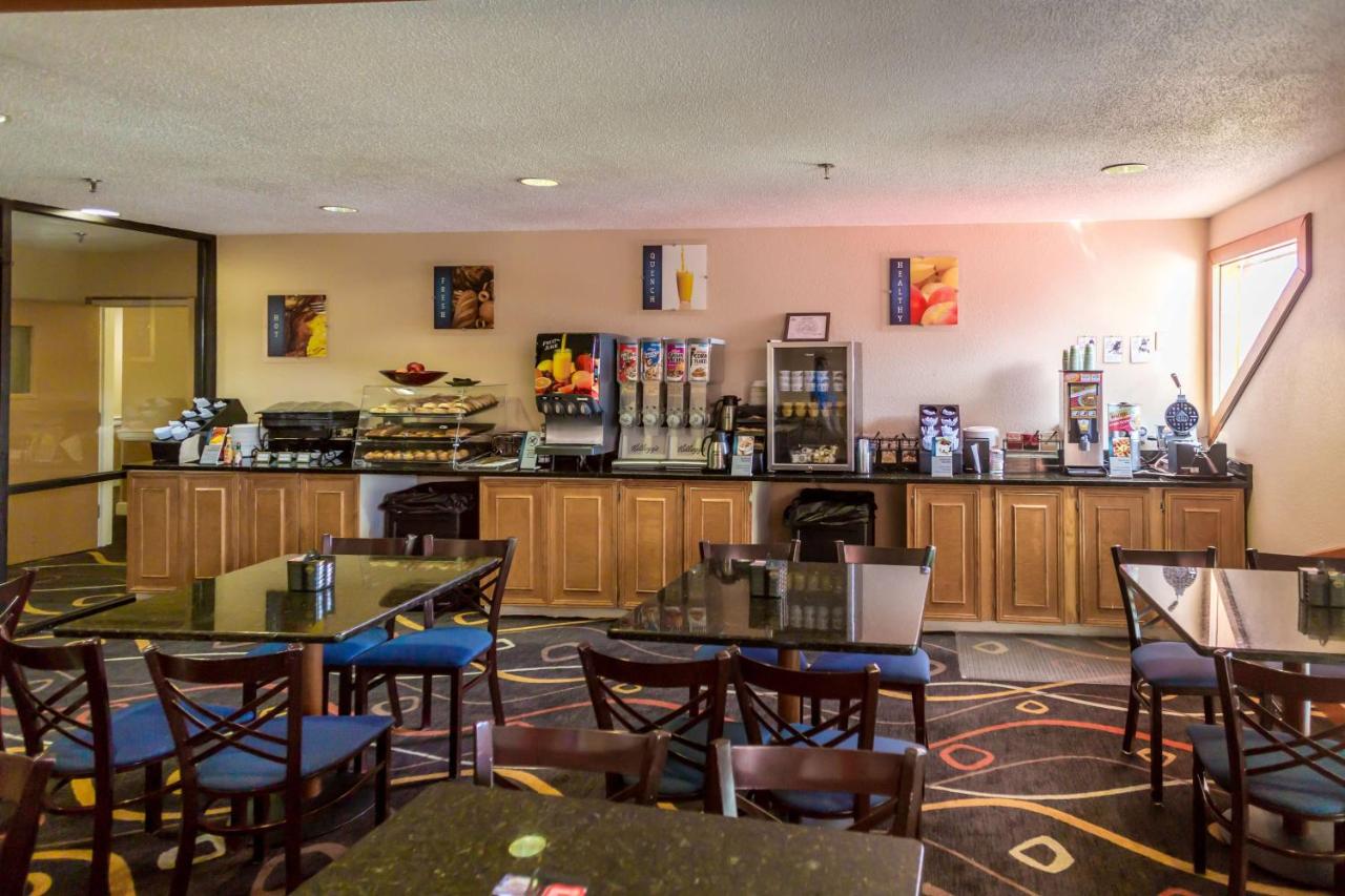 | Best Western White Mountain Inn
