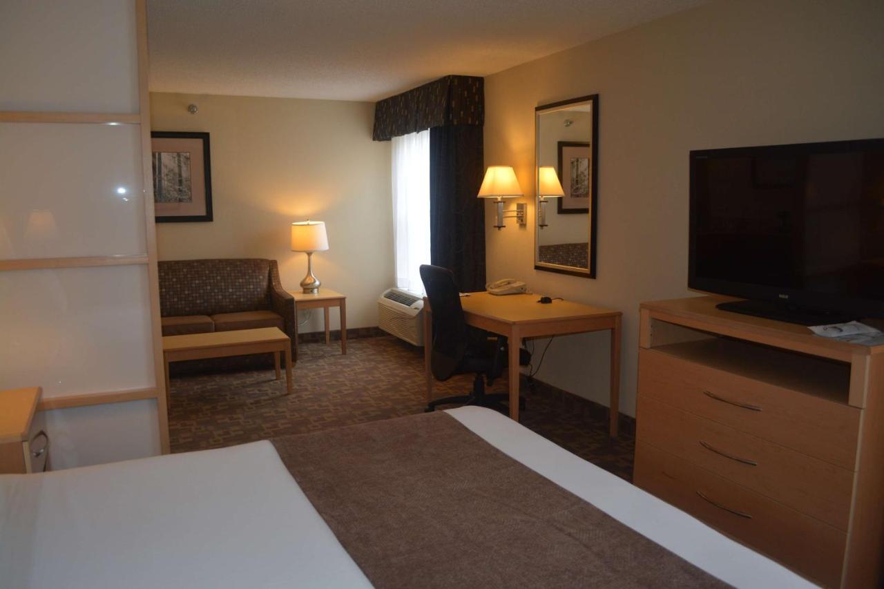 Executive King Suite with Jetted Tub at SureStay Plus Hotel by Best Western Roanoke Rapids I-95