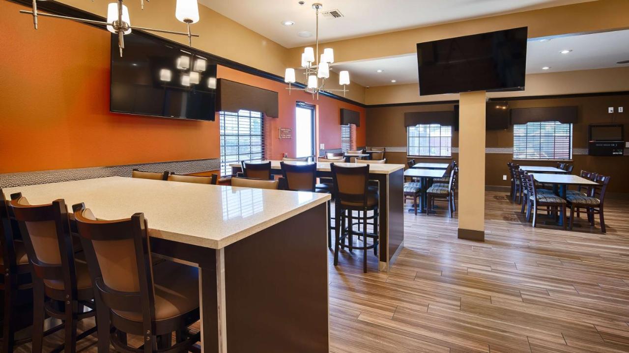 | Best Western Plus Edinburg Inn & Suites