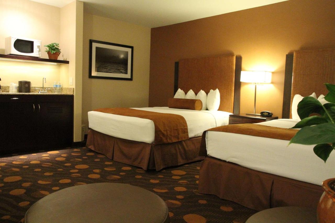  | Best Western Plus Suites Hotel Coronado Island