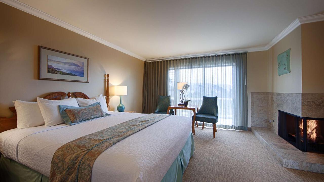 | Carmel Bay View Inn