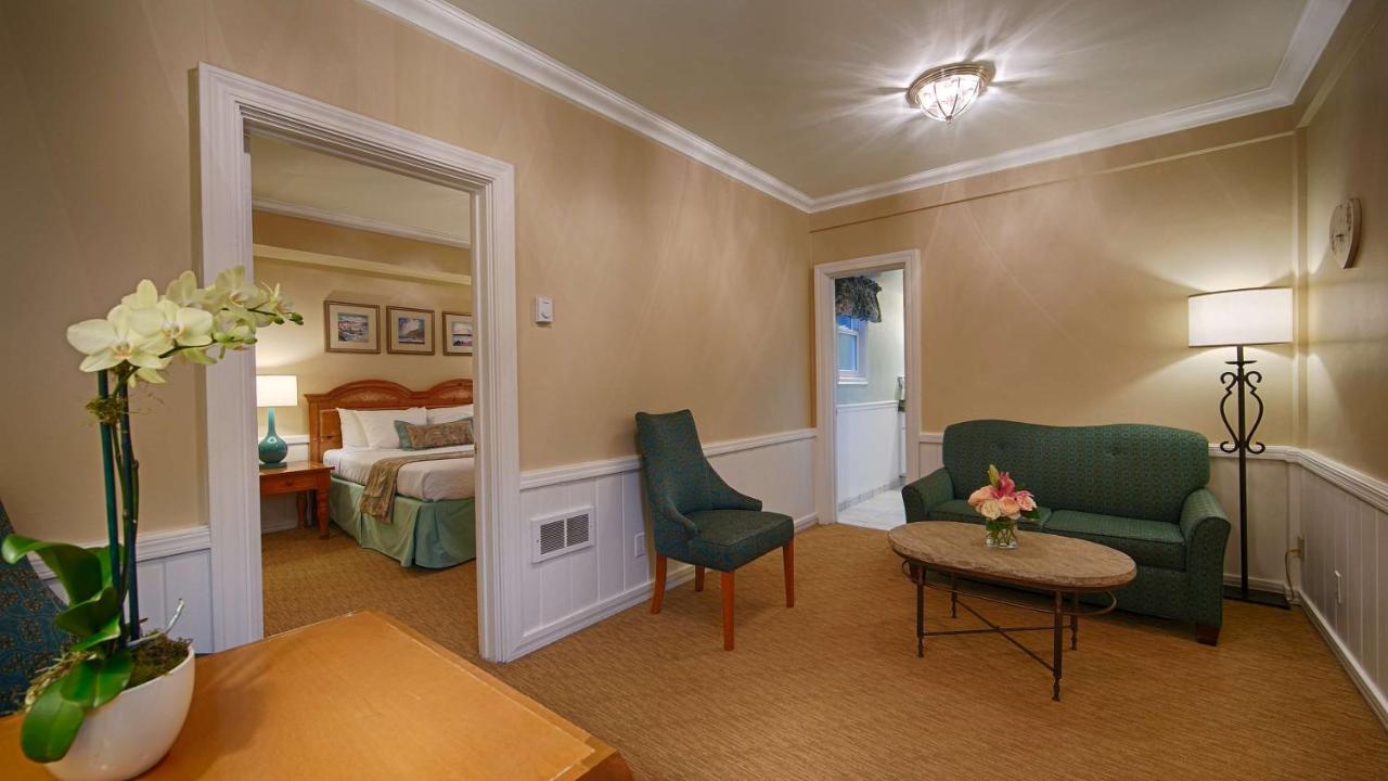 | Carmel Bay View Inn