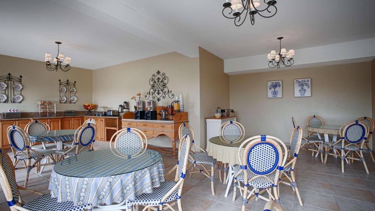 | Carmel Bay View Inn