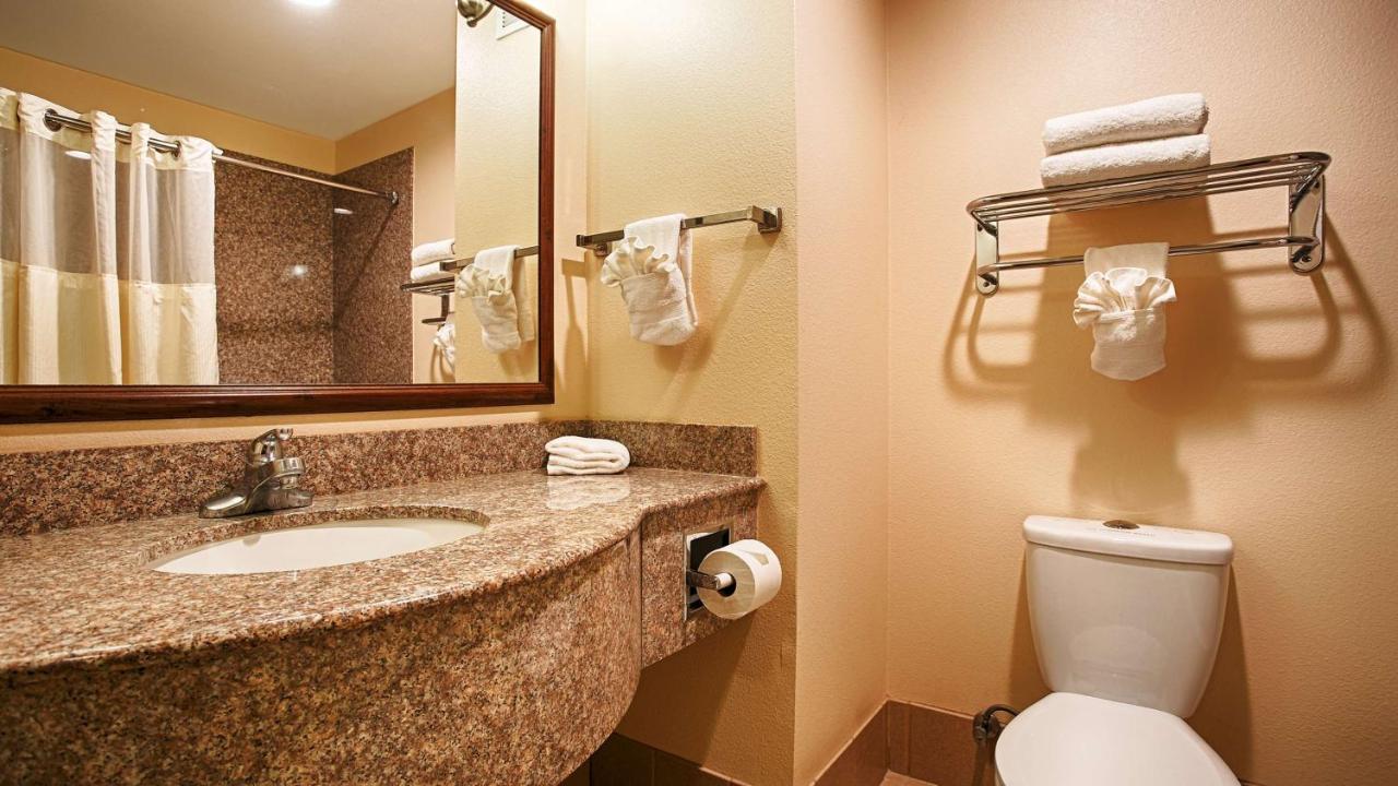 | Best Western I-5 Inn & Suites