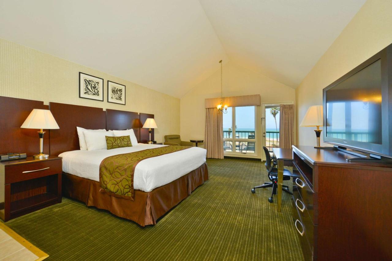 King Room with Ocean View - Non Smoking at Best Western Plus Dana Point Inn-by-the-sea