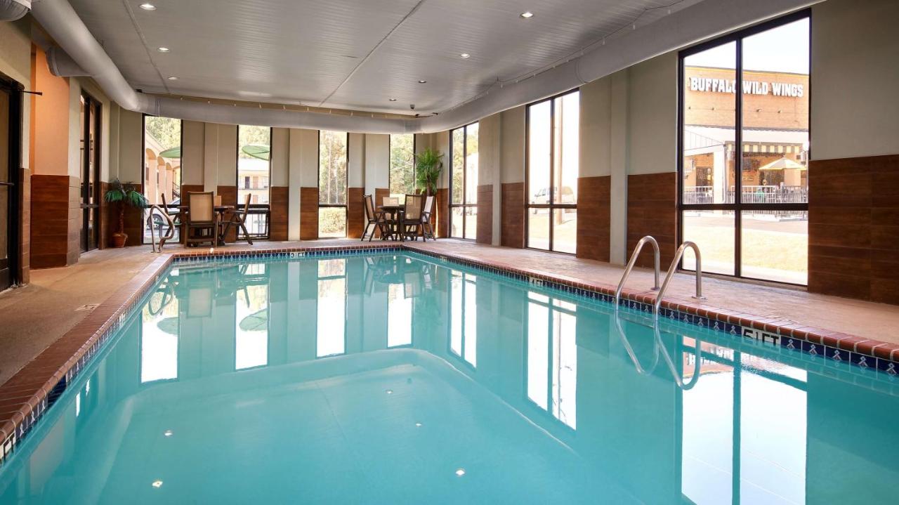 | Best Western Executive Suites