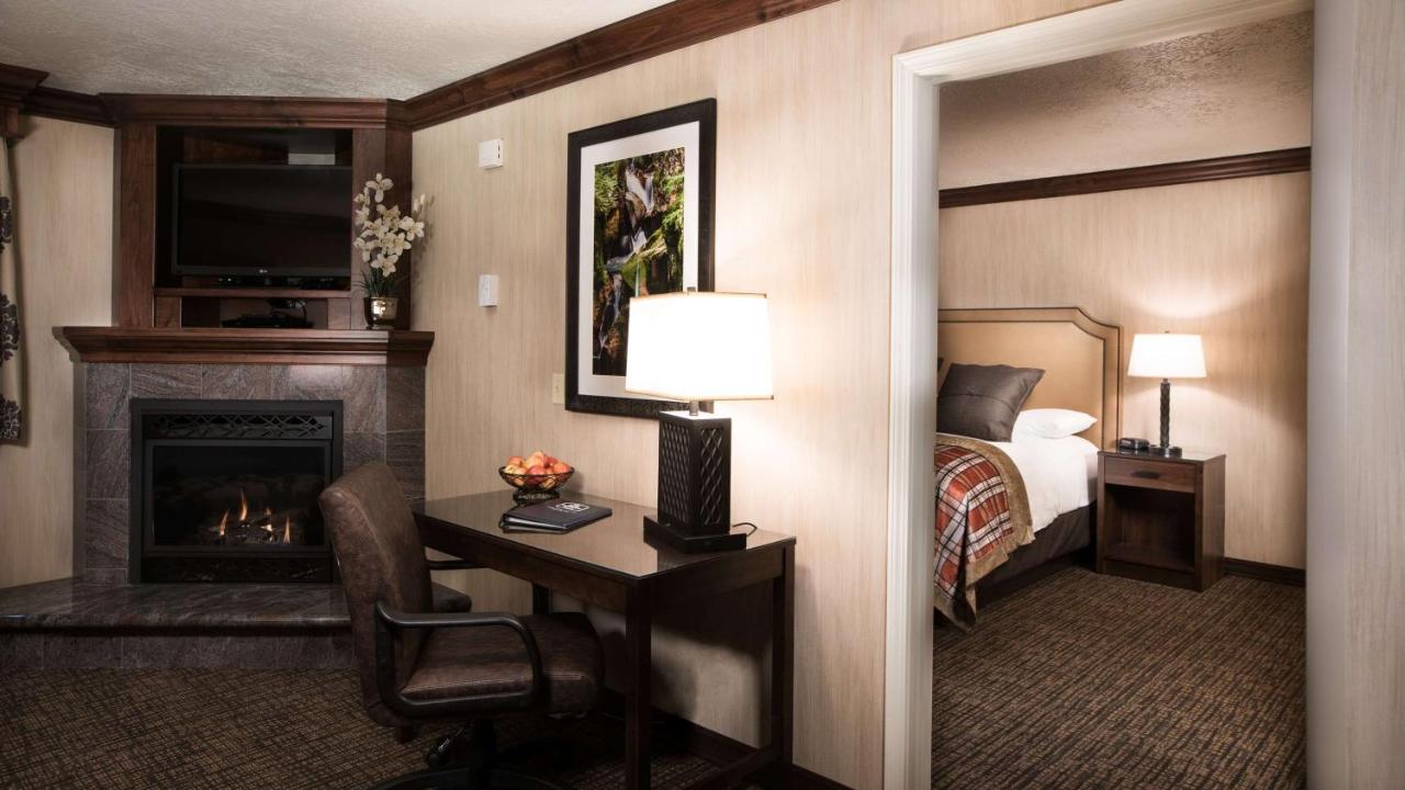 Executive King Suite - Non-Smoking at Best Western Plus Flathead Lake Inn And Suites