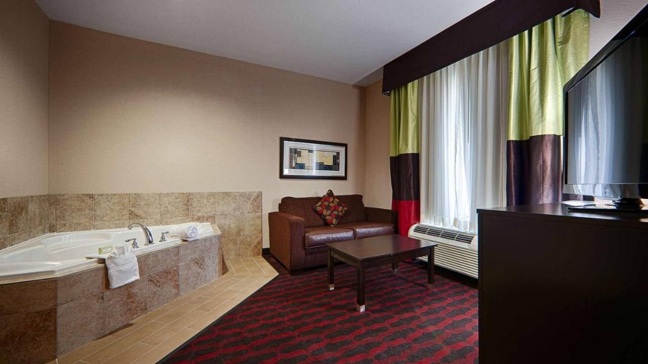  | Best Western Plus Cushing Inn & Suites