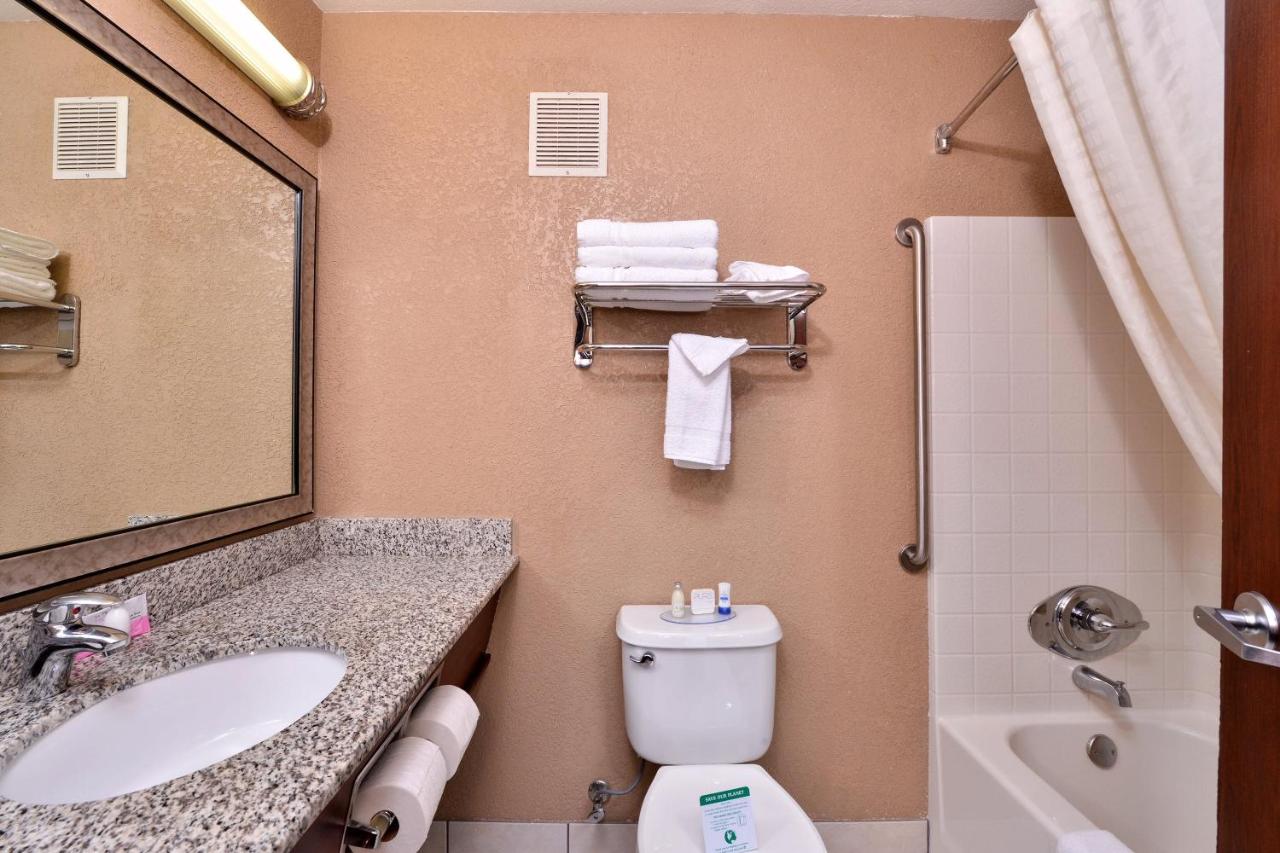 | Best Western Wilsonville Inn & Suites