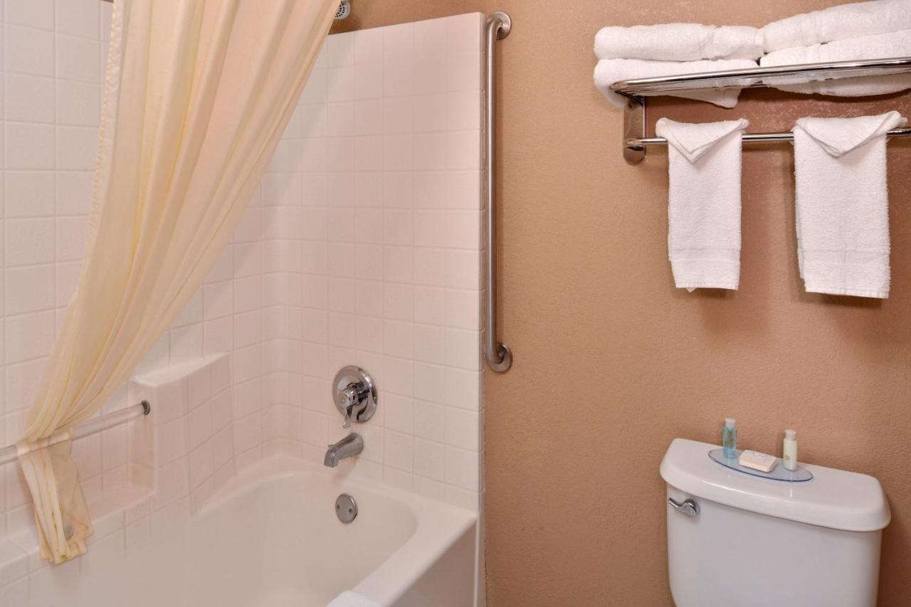 | Best Western Wilsonville Inn & Suites