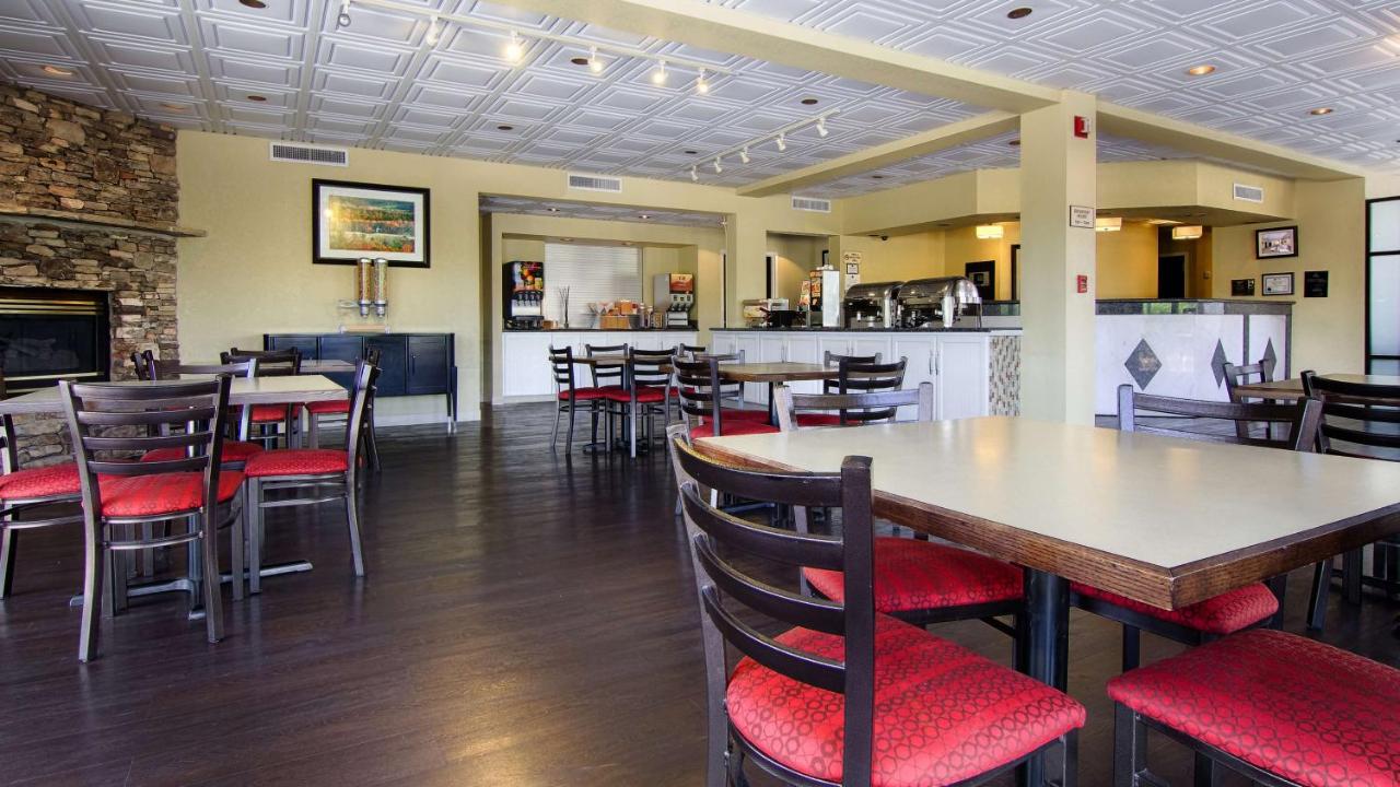 | Best Western Cades Cove Inn