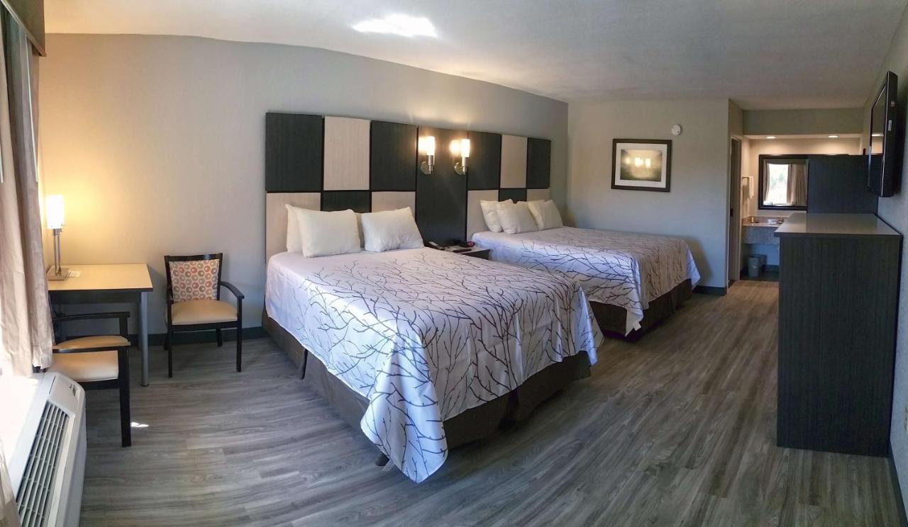 | Best Western Cades Cove Inn