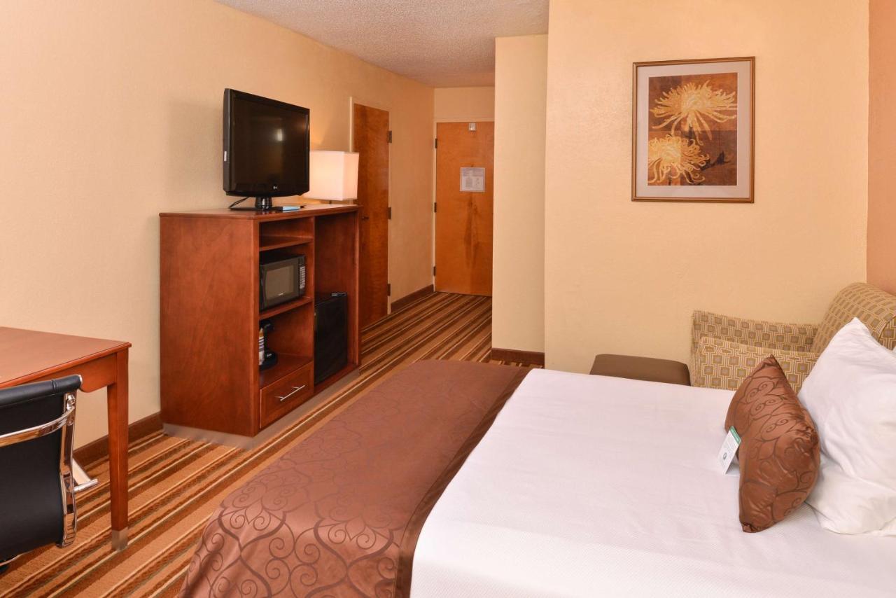 | Best Western Plus Richmond
