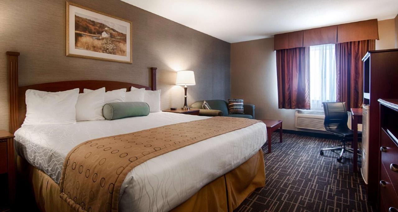 Room #33846716 at Best Western Airport Inn