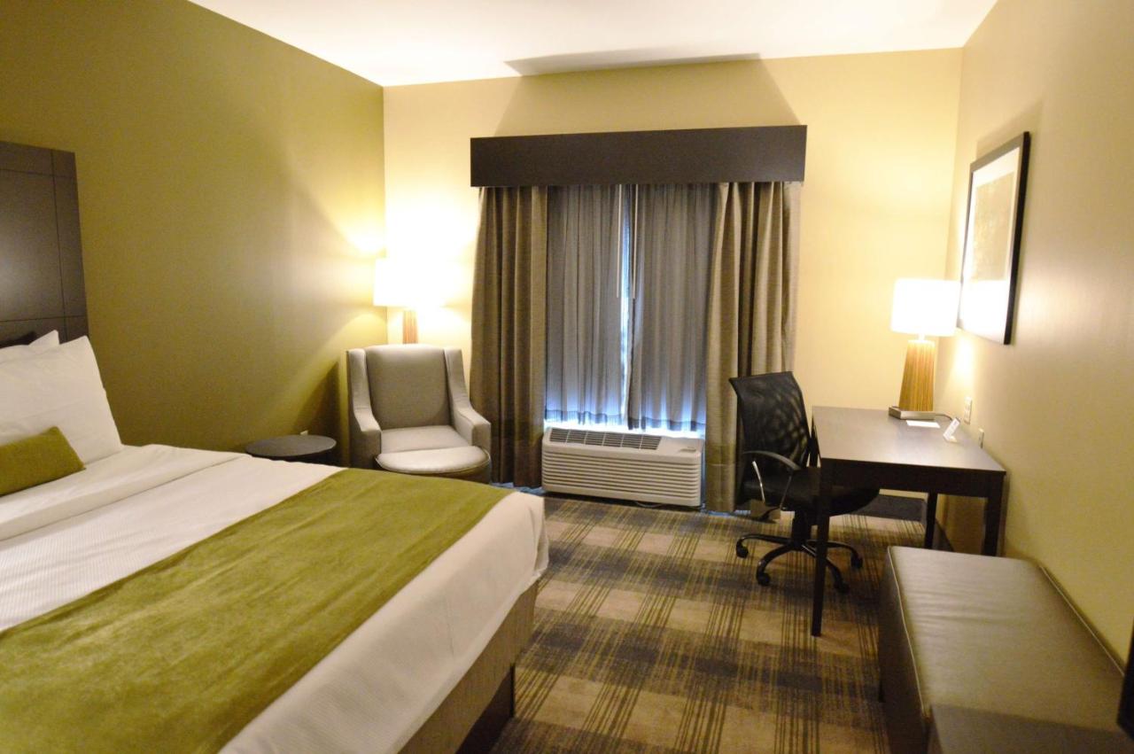 Queen Room with Two Queen Beds at Best Western Plus New Orleans Airport Hotel