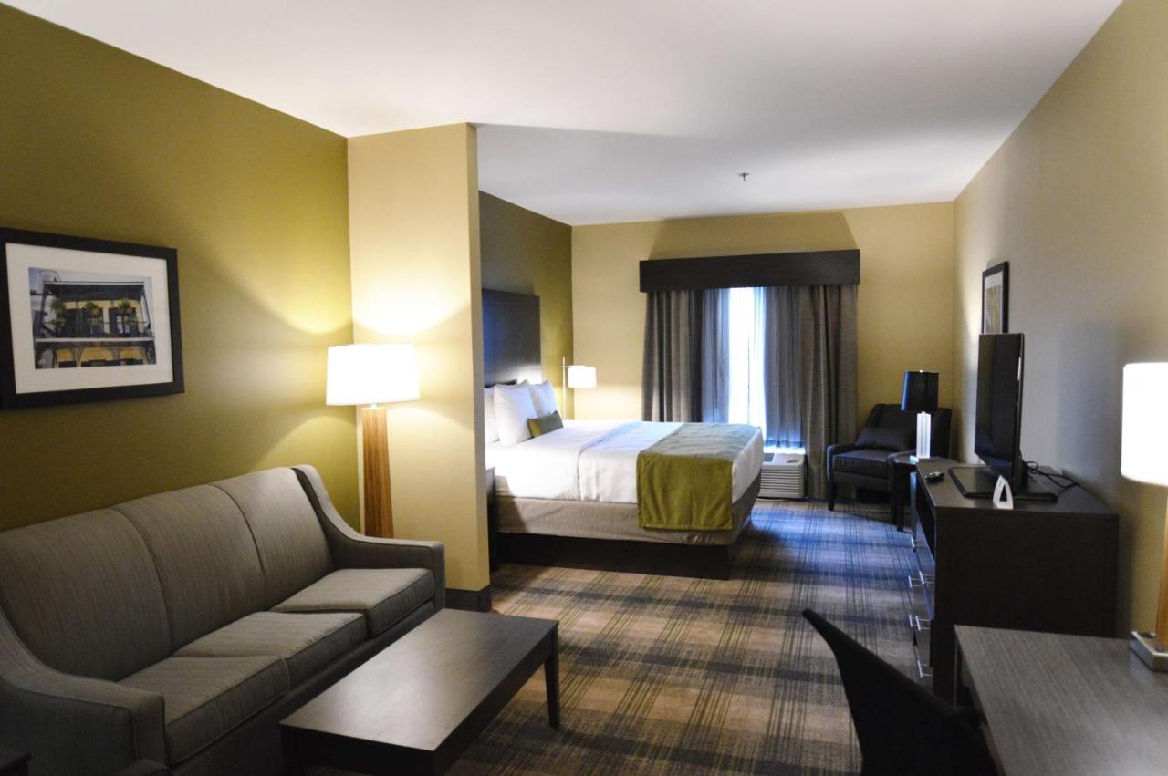 King Suite - Non-Smoking at Best Western Plus New Orleans Airport Hotel
