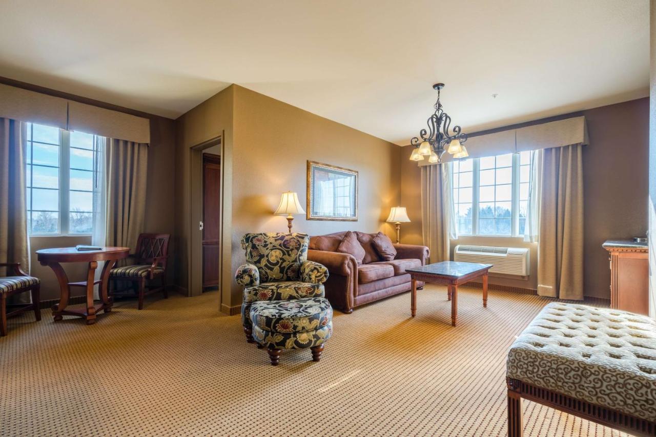 Executive King Suite with Sofa Bed at The Wildwood Hotel