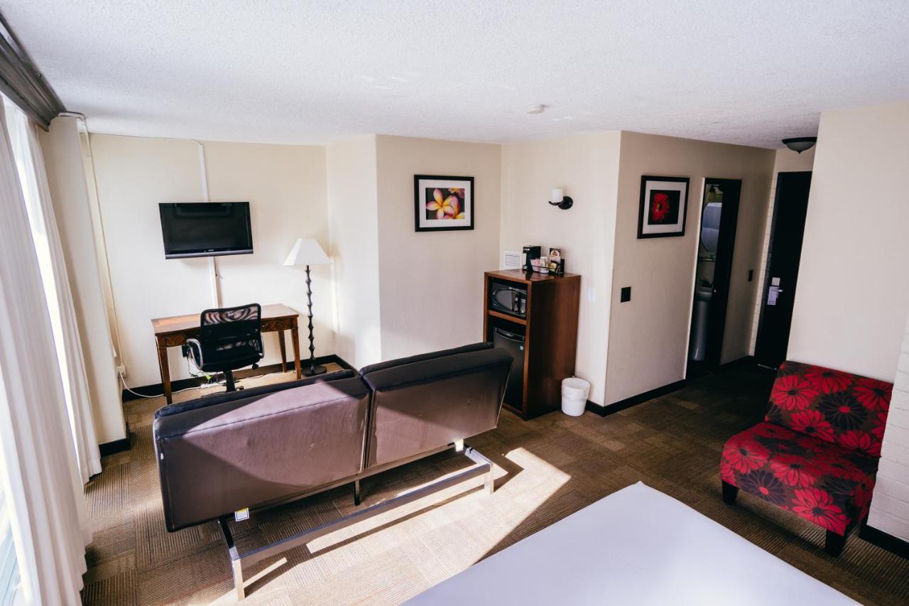 Queen Room with Sofa Bed at Stay Hotel Waikiki