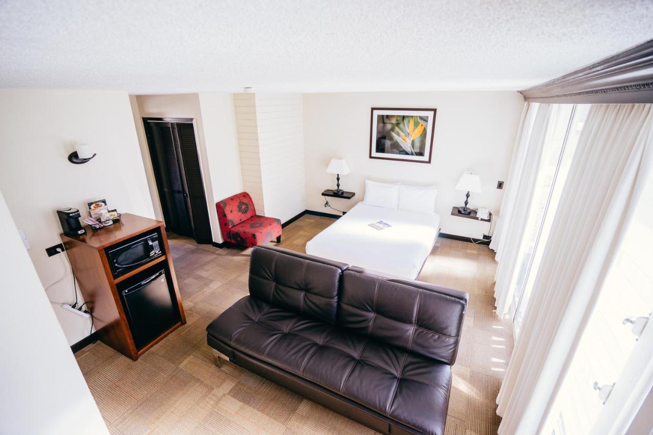 Queen Room with Sofa Bed at Stay Hotel Waikiki