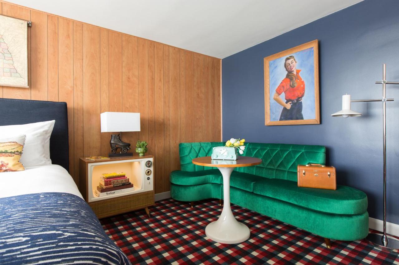 King Room at Graduate by Hilton Lincoln