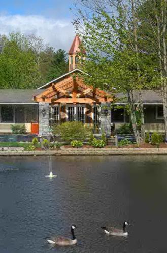| Village Inn - Blowing Rock
