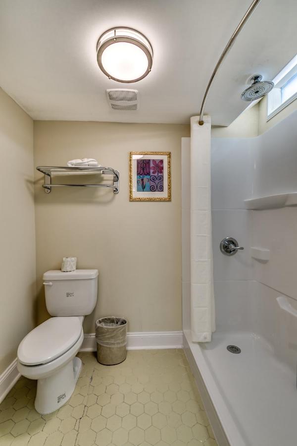  | Beachcomber Inn & Suites