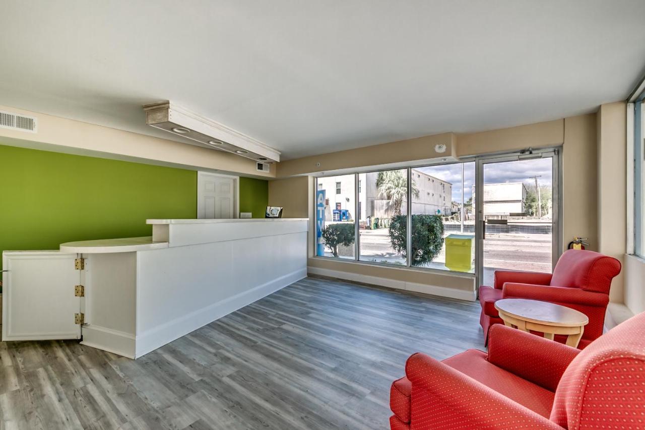  | Beachcomber Inn & Suites