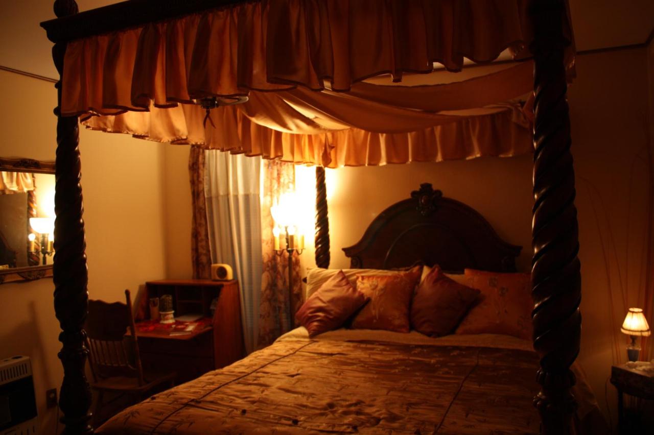 | Alla's Historical Bed and Breakfast, Spa and Cabana