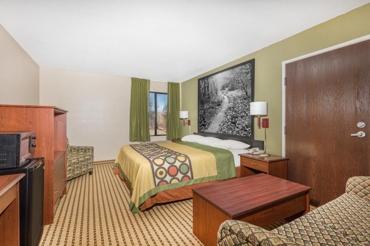 | Super 8 by Wyndham Dawsonville