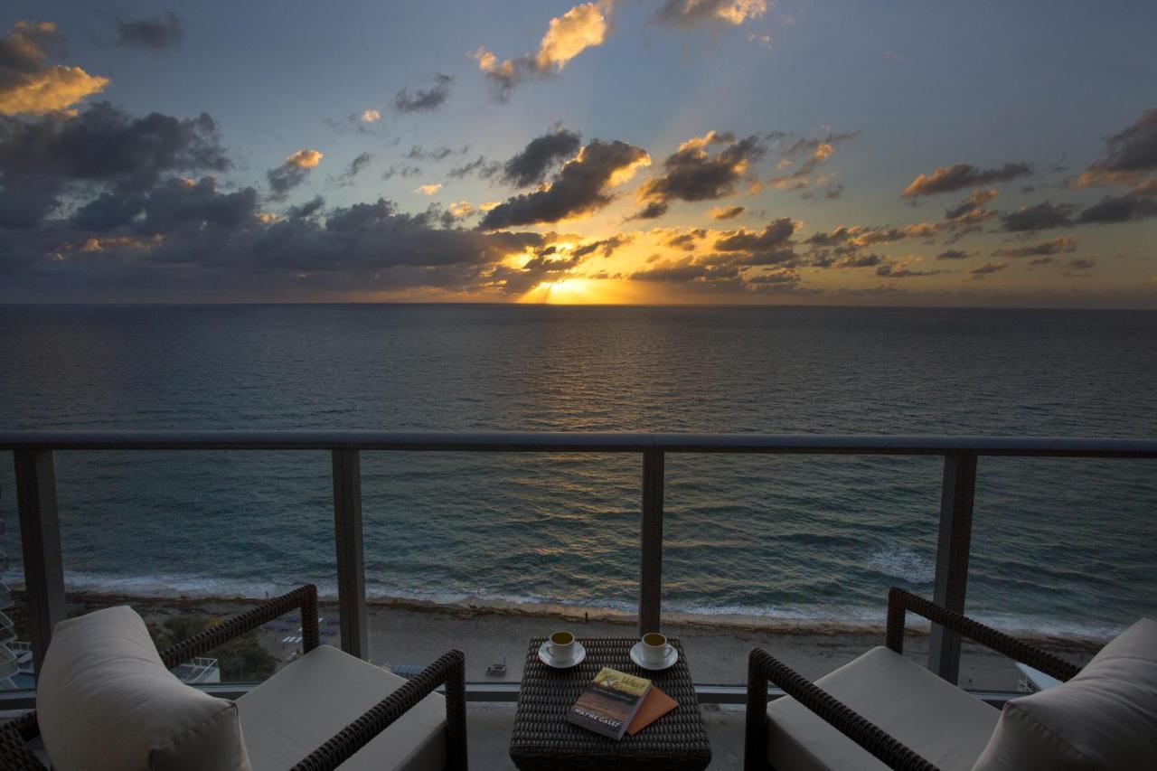 3 Bedroom Suite Oceanfront at Lyfe Resort & Residences