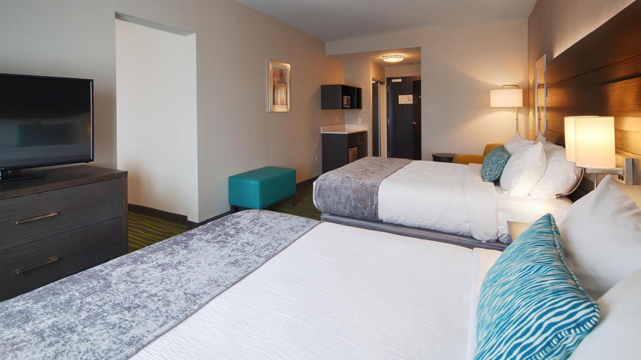 Queen Suite with Two Queen Beds at Best Western Plus Prien Lake Hotel & Suites - Lake Charles