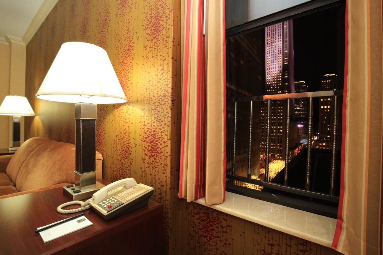 One-Bedroom Apartment at Radio City Apartments