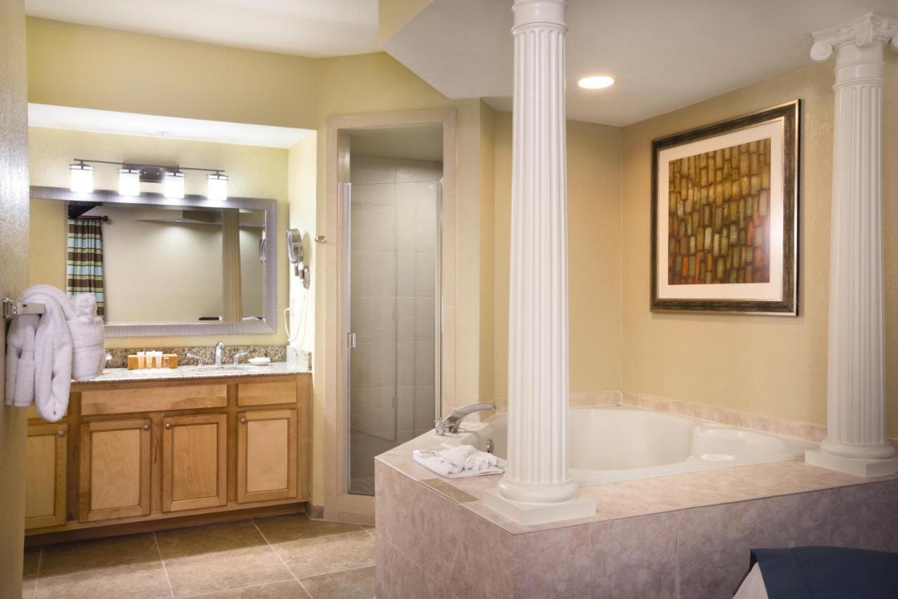 Two-Bedroom Suite at Club Wyndham Star Island