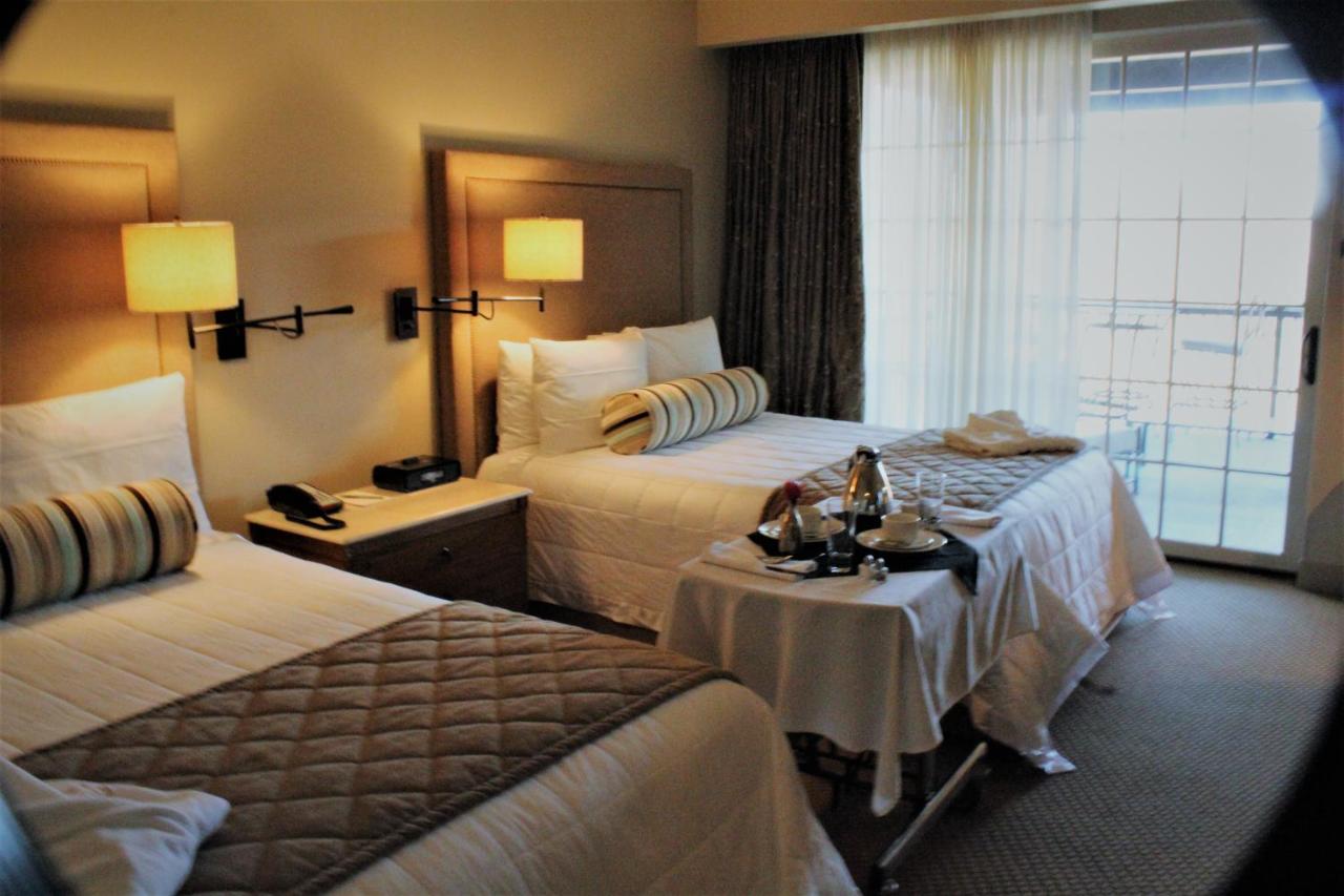 | Diamond Mills Hotel & Tavern