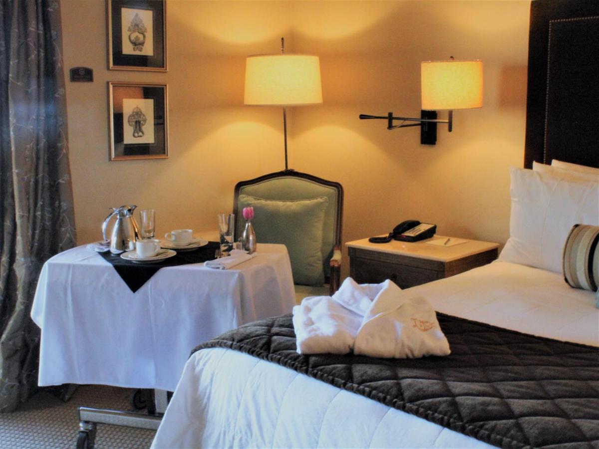 | Diamond Mills Hotel & Tavern