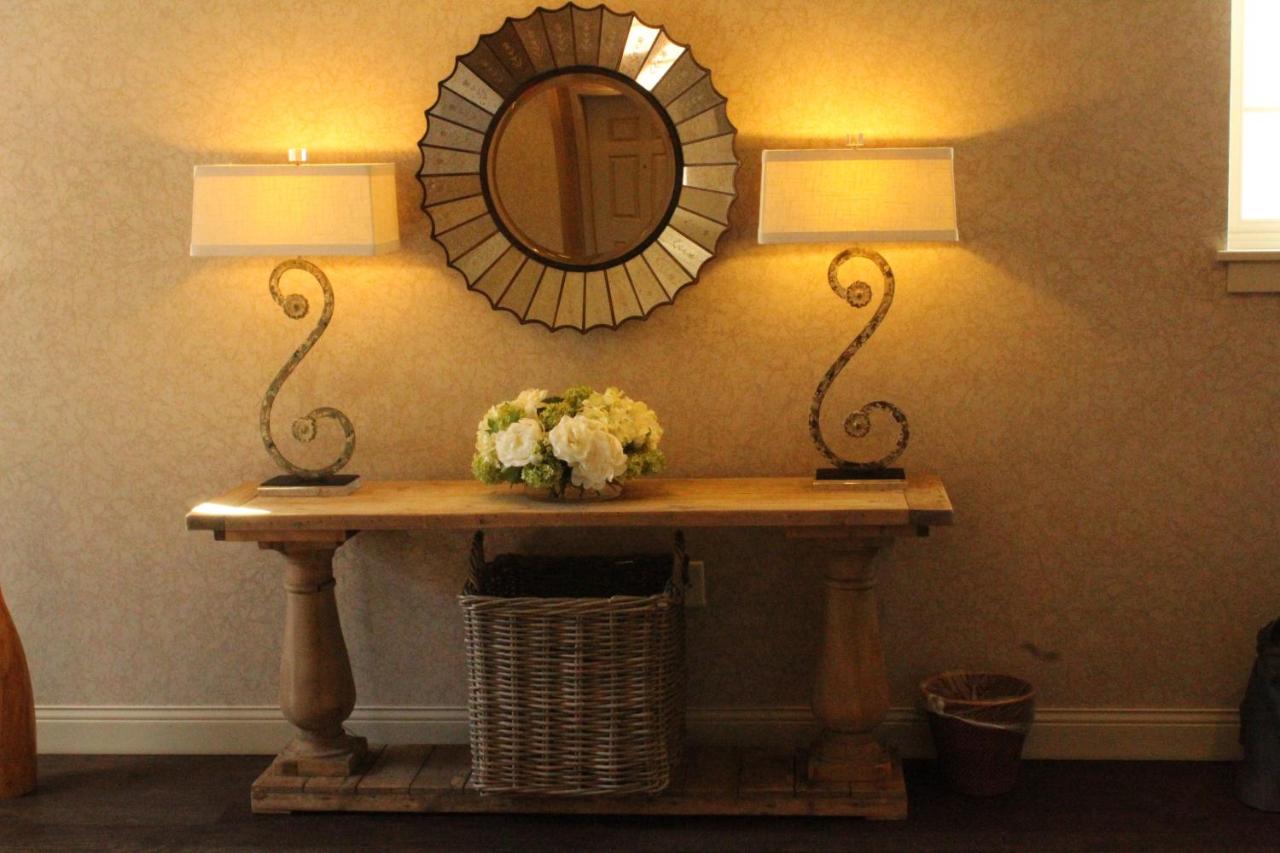 | Diamond Mills Hotel & Tavern