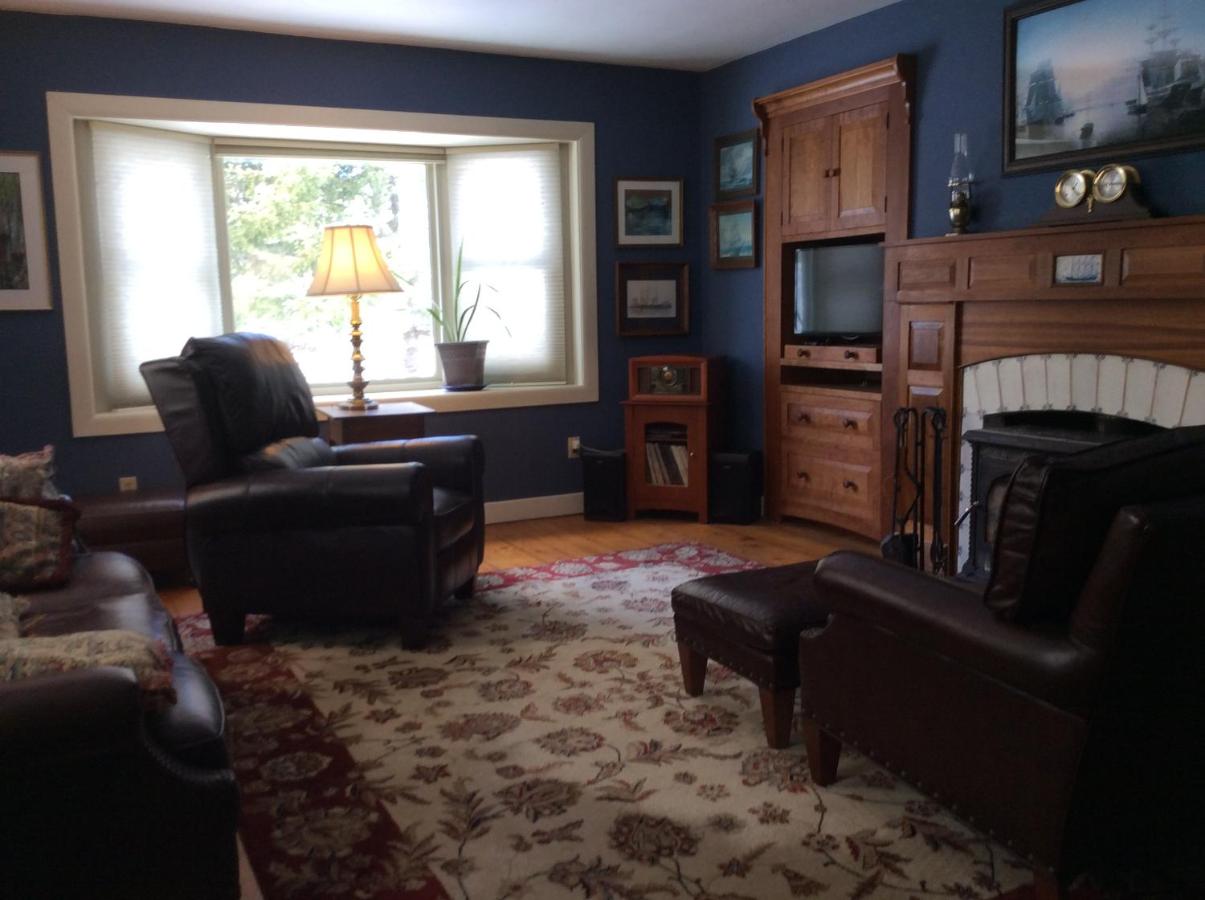 | Clary Lake Bed and Breakfast
